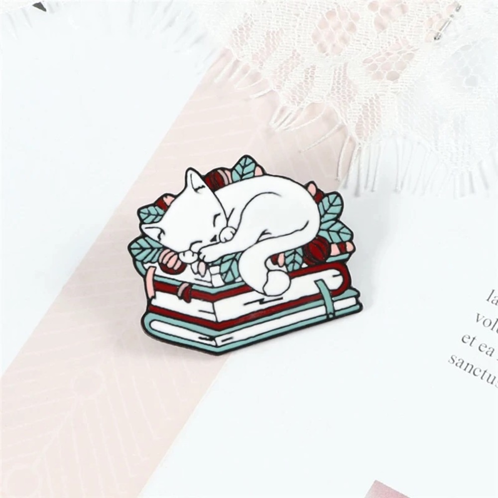 🎉 New Sleeping Cat on Books Enamel Pin